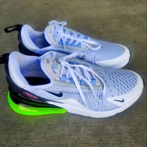 Womens size 7.5 Nike Air max